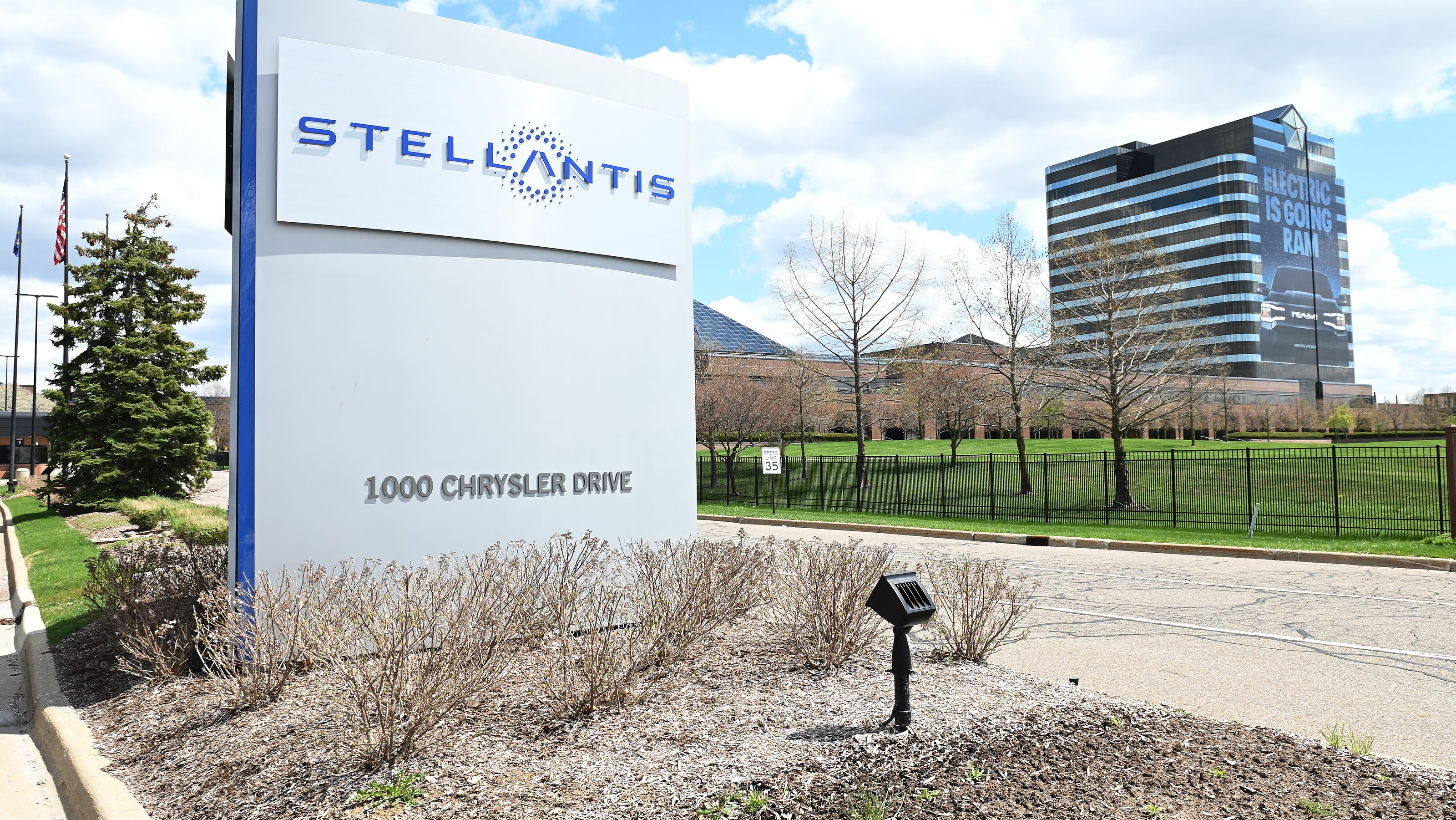 Top Executive Exits Stellantis