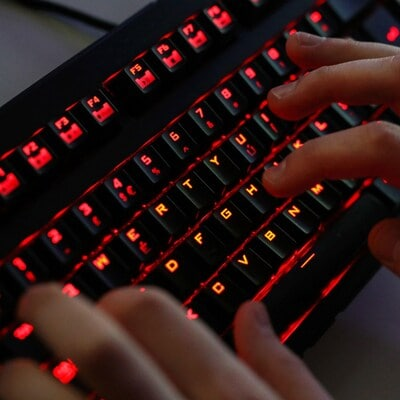 Lenovo Bets Big on AI-Powered PCs