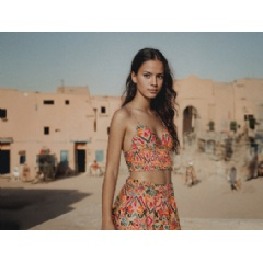 AI-Generated Fashion – Mango’s Innovative Campaign