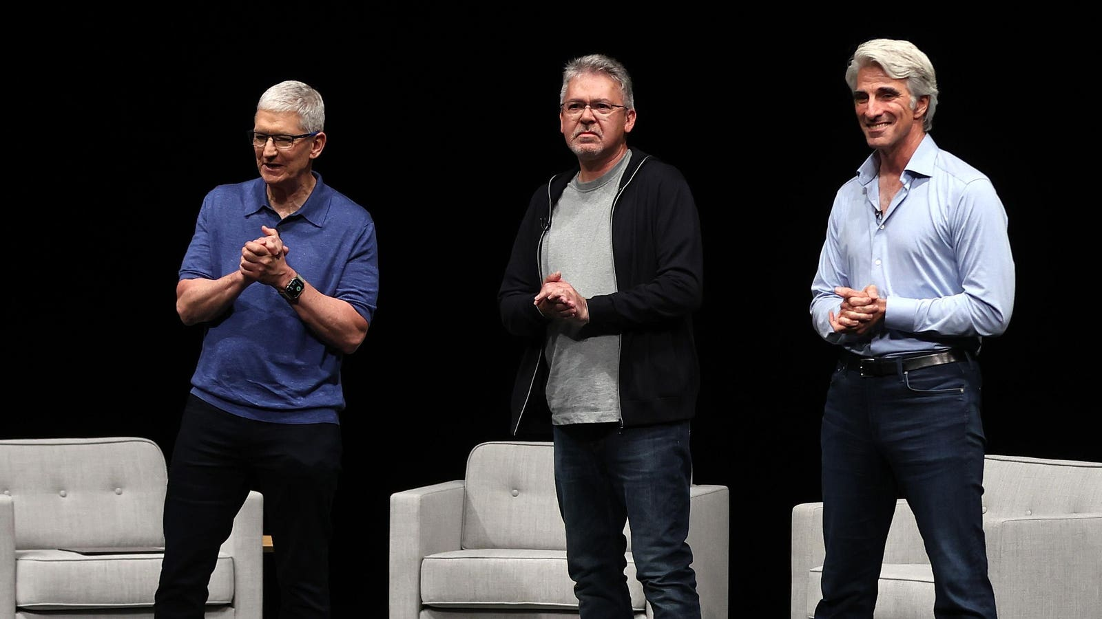 Apple’s AI Gamble – A Waiting Game for iPhone Users