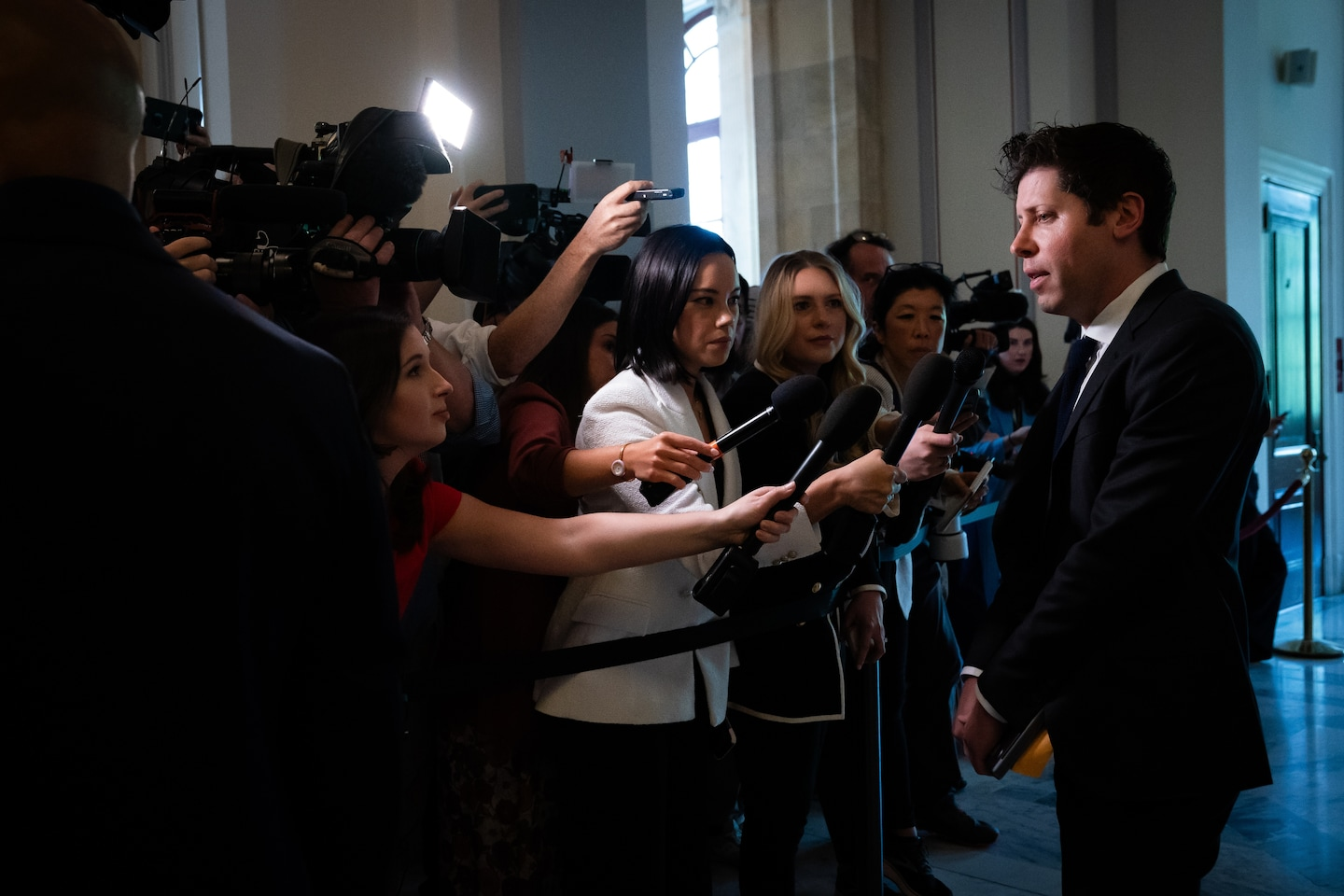 AI Whistleblowers Allege OpenAI Silenced Employee Concerns