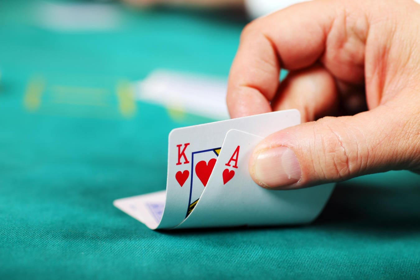 ChatGPT’s Role in Enhancing Your Online Poker Game