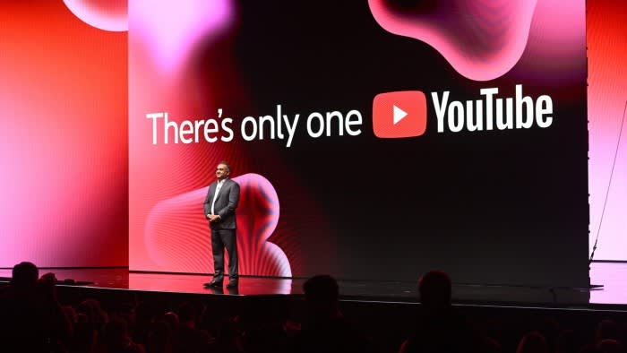 YouTube Negotiates AI Music Licensing with Record Labels