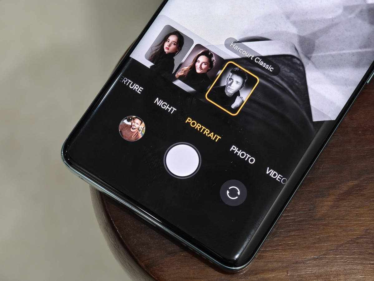Harcourt Styles in the Camera App of the Honor 200 Pro