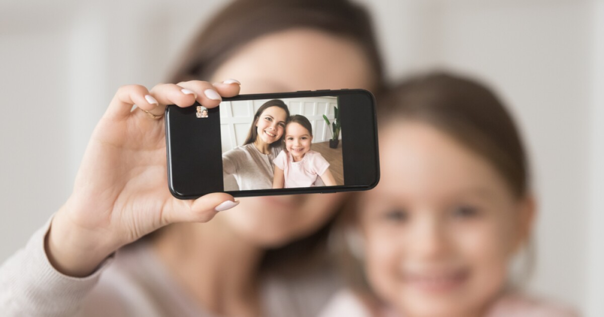 AI’s Dark Secret – Kids’ Photos Stolen for Training