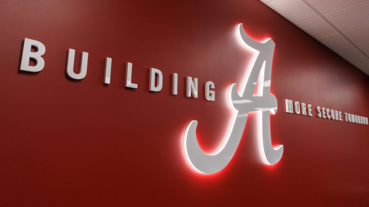 AI Revolution at UA – New Research Center Aims to Shape Future