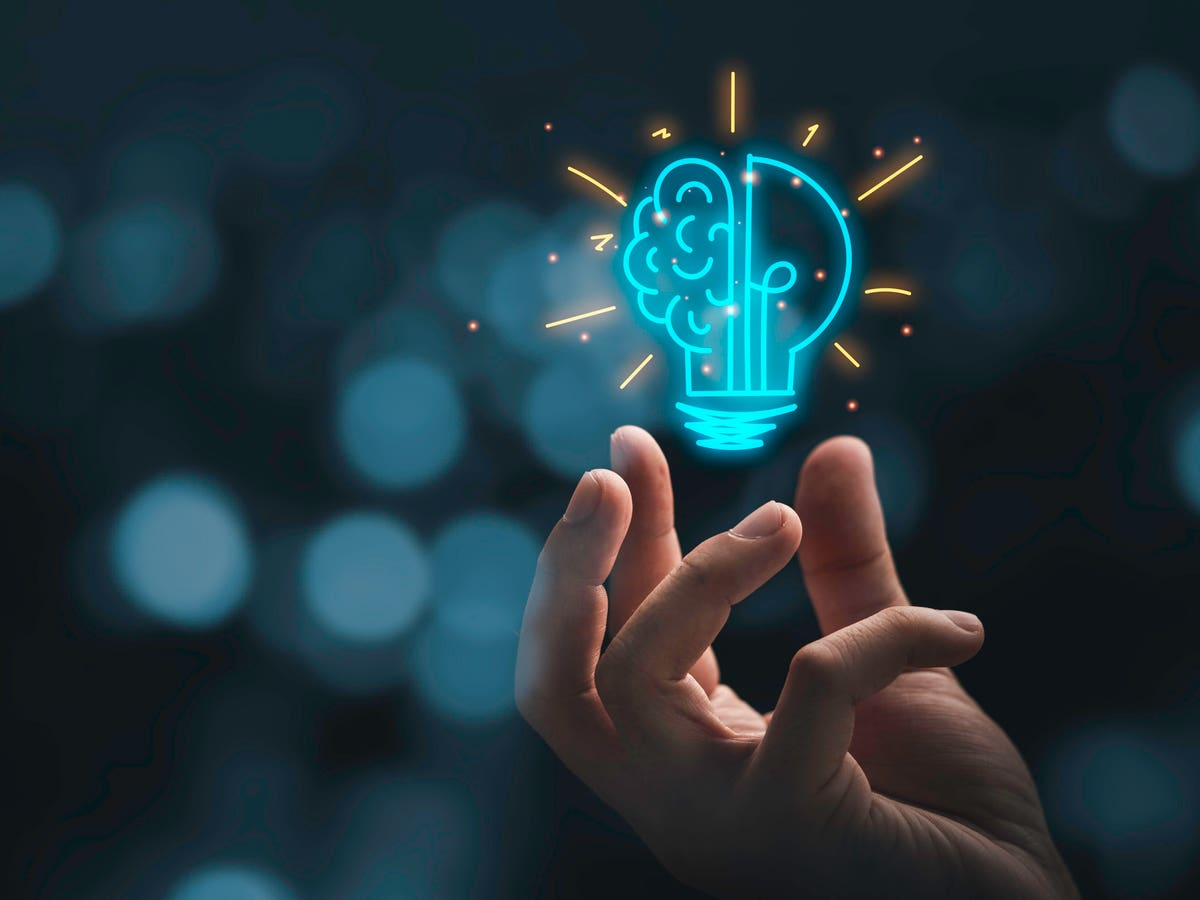 The Battle of Reasoning – Inductive vs. Deductive in AI Development