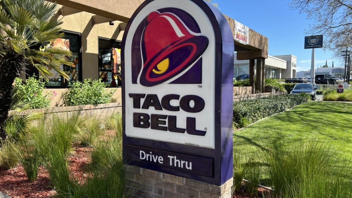 AI Takes the Wheel – Taco Bell’s Drive-Thru Revolution
