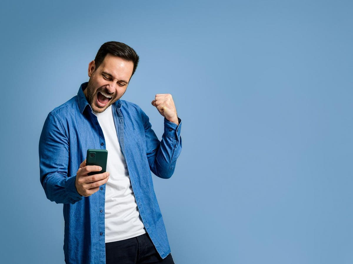 Creating Your Own AI-Driven Social Network – A New Frontier