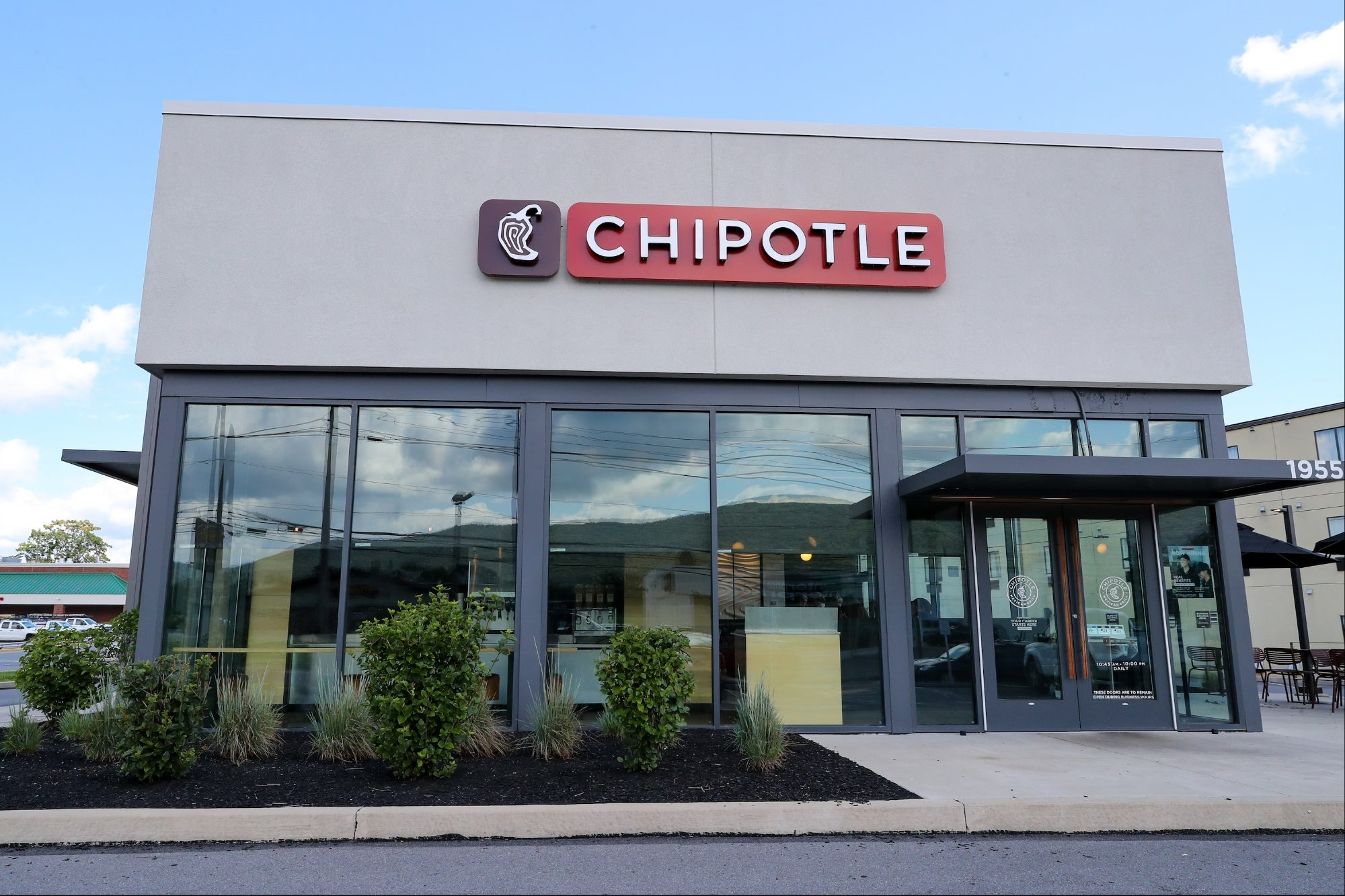 Chipotle Introduces AI Recruiter to Speed Up Hiring Process