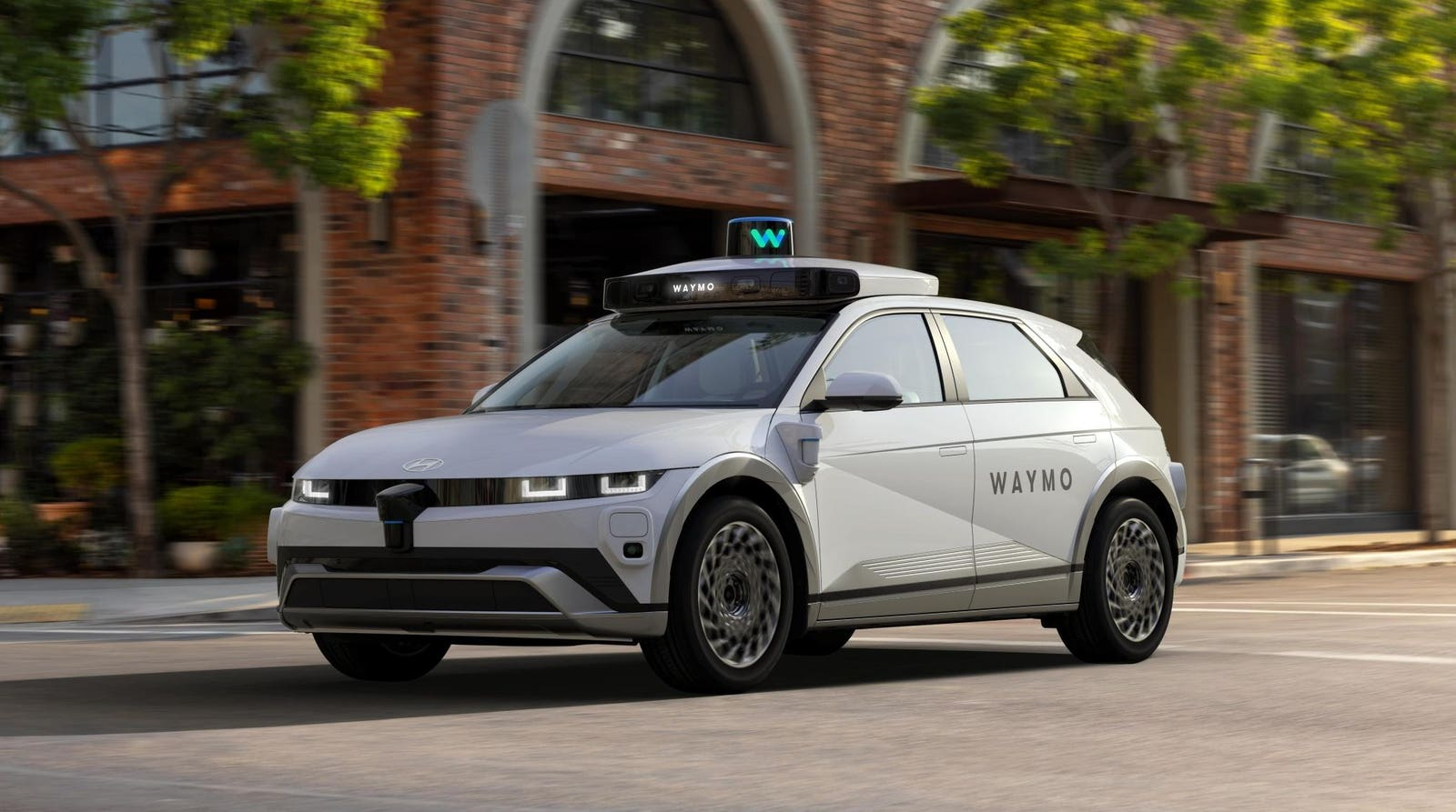 Waymo Expands Robotaxi Fleet with Hyundai Ioniq 5s by 2025
