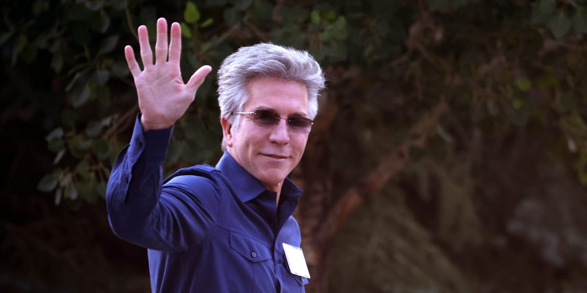 ServiceNow’s Generative AI Success – Profits and Practical Solutions