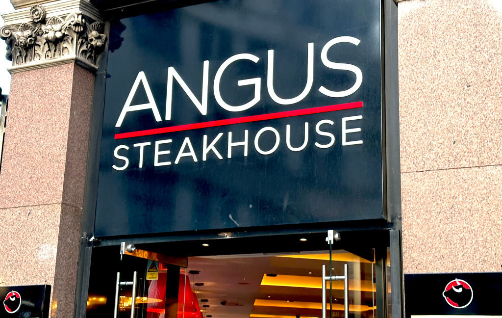 Londoners Trolling Google Search with Fake Restaurant Tips