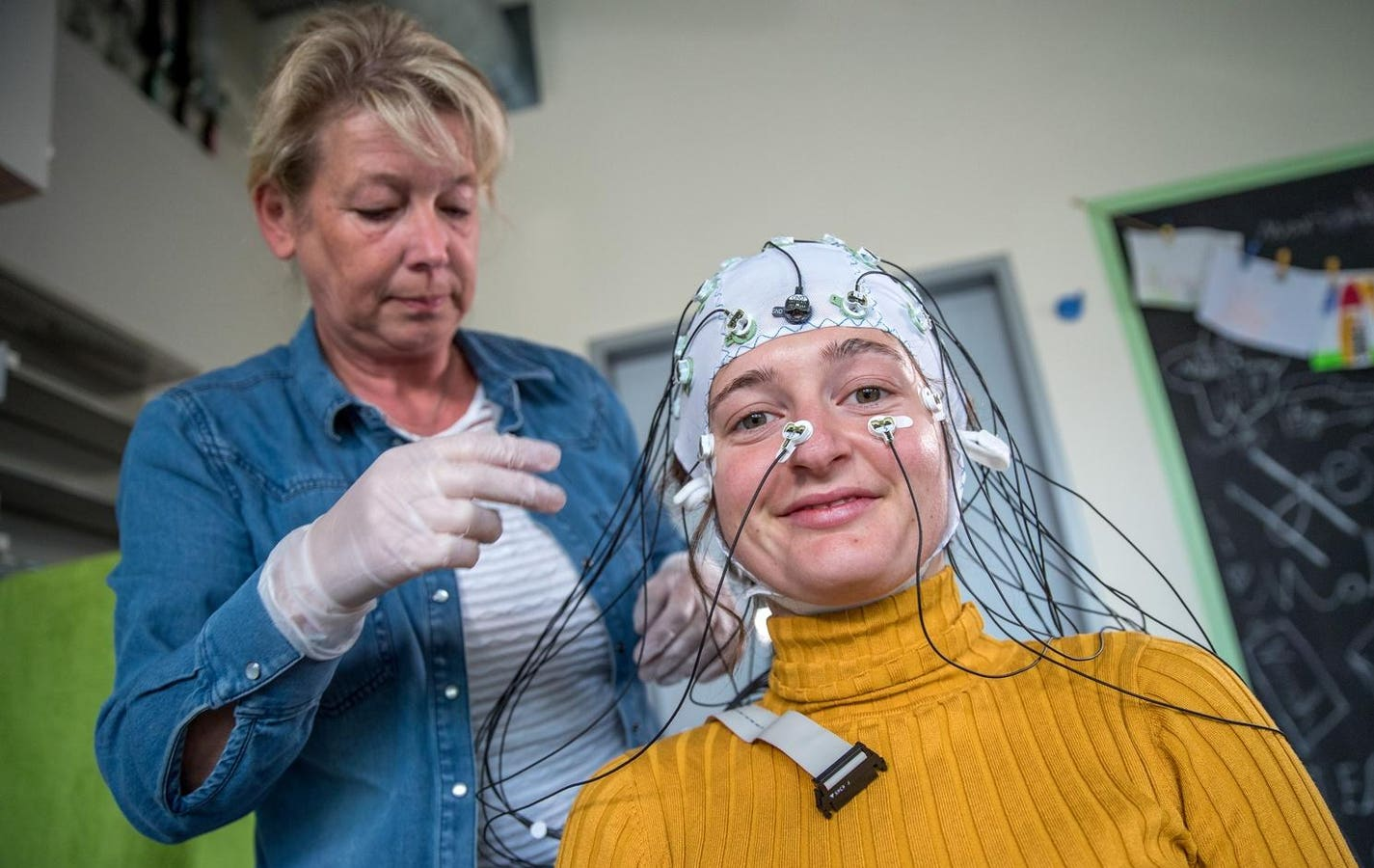 Harnessing AI – Balancing Technology and Human Intelligence