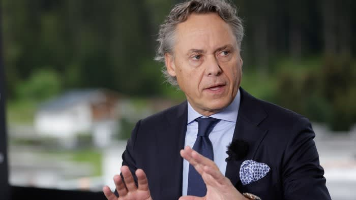 AI Wealth Management Startup Attracts Former UBS CEO