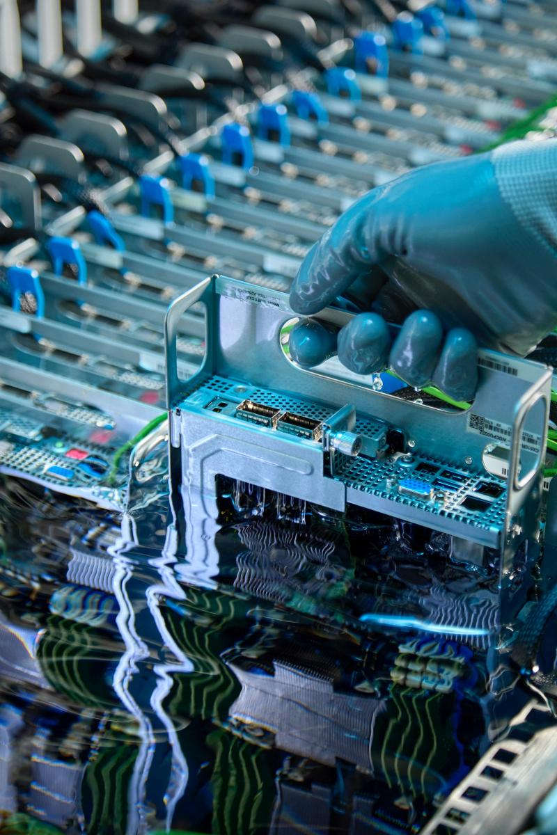 Cooling the Future – Submer’s Innovative Approach to Data Center Heat