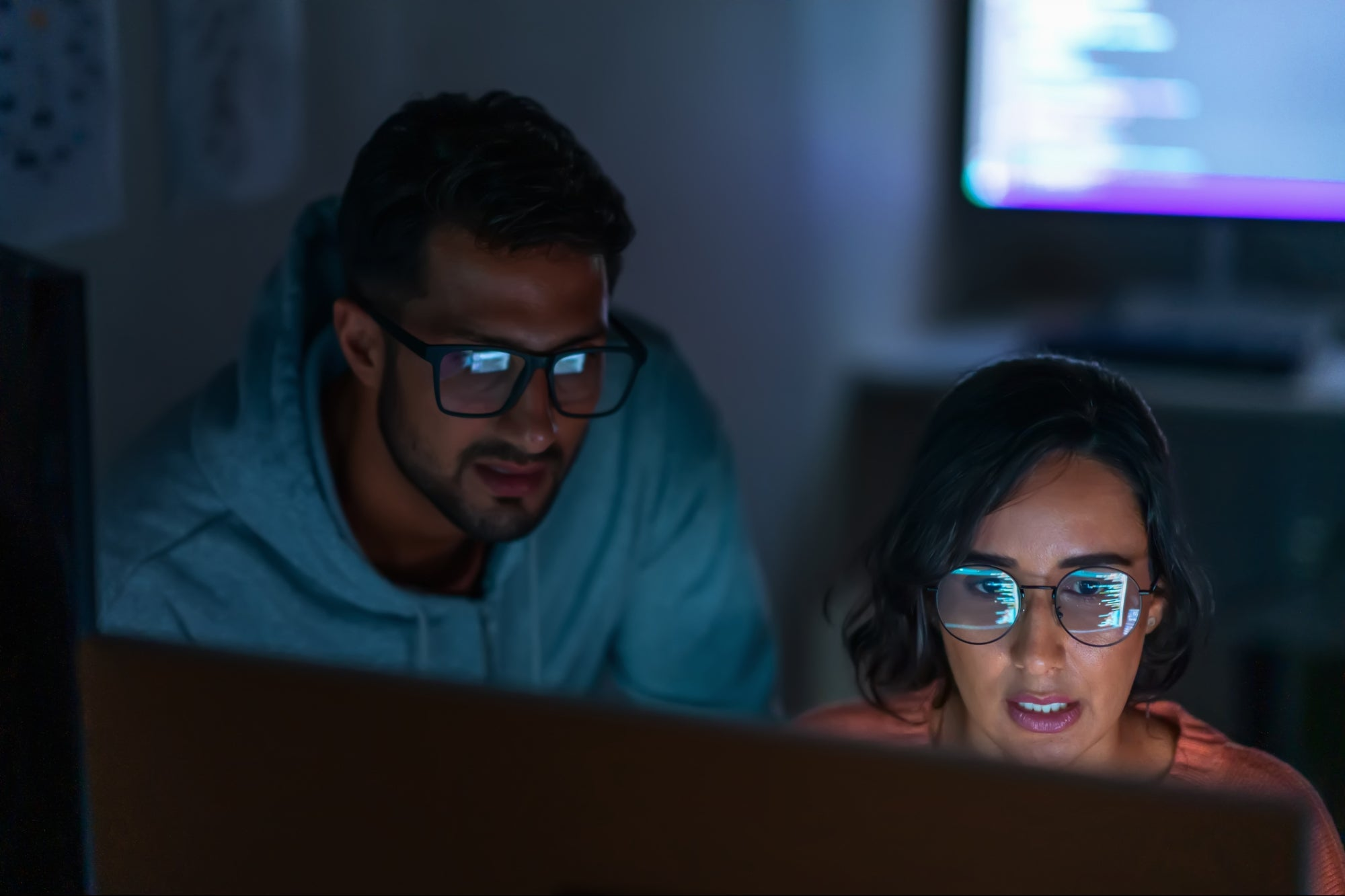 Harnessing AI for Transformational Leadership in Business