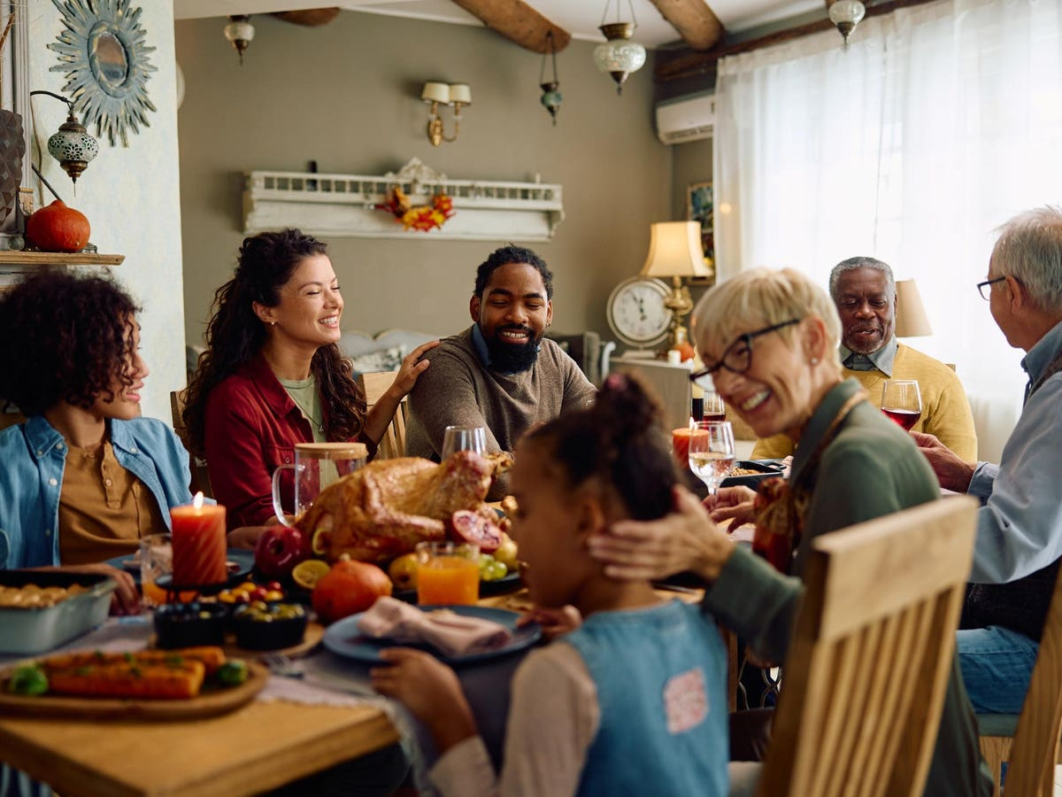 Generative AI – Your Secret Weapon for a Peaceful Thanksgiving