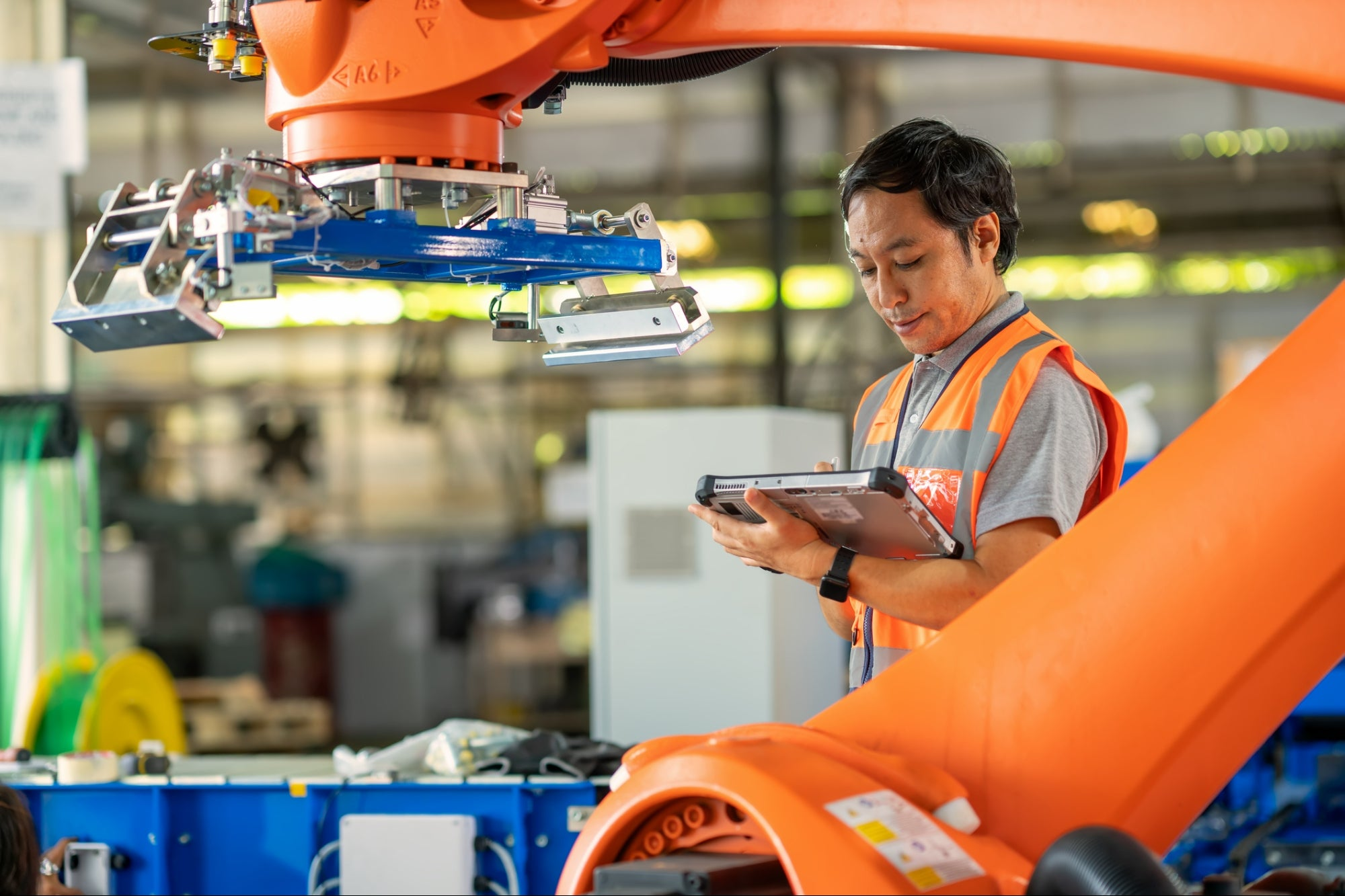 Robots Revolutionizing Industries – The Future of Work is Here