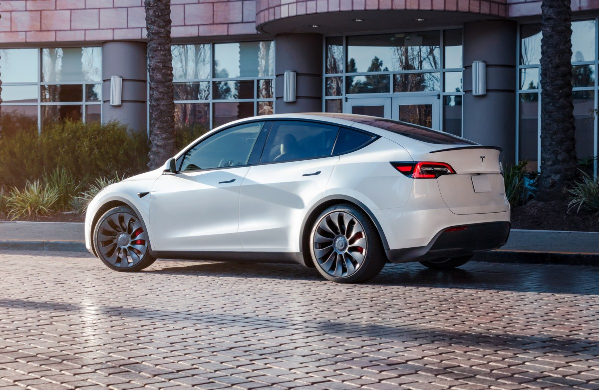 Tesla’s Robotaxi Service Set to Launch in Austin by June