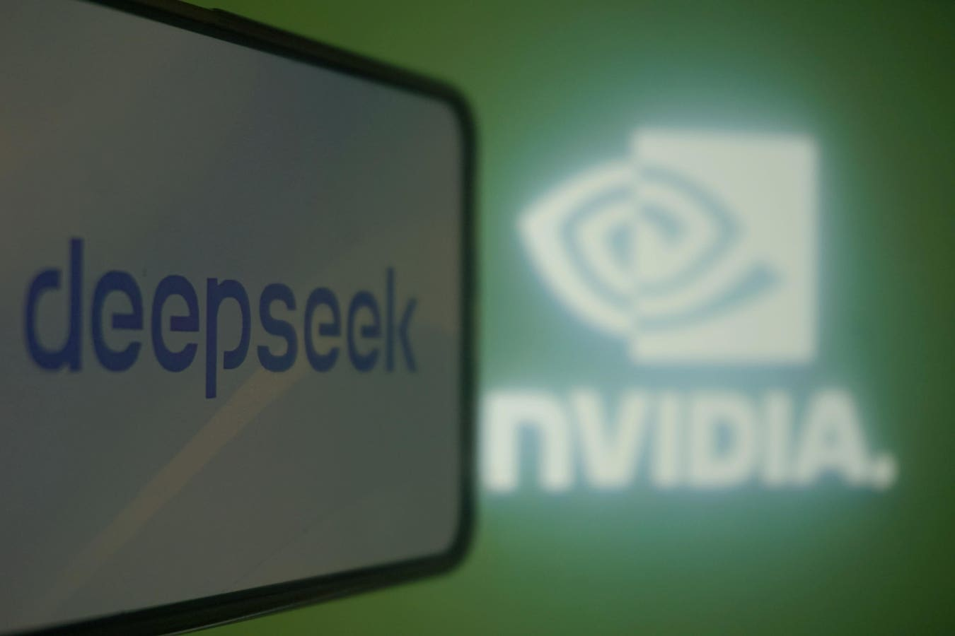 DeepSeek’s Challenge to Nvidia – A New Era for AI Development?