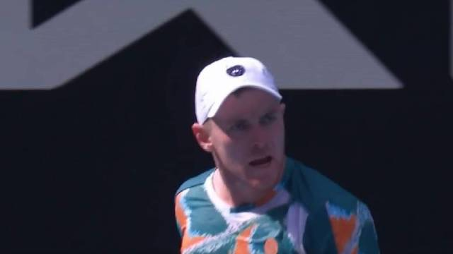 Bizarre AI Foot Fault Call Stirs Laughter at Australian Open Match