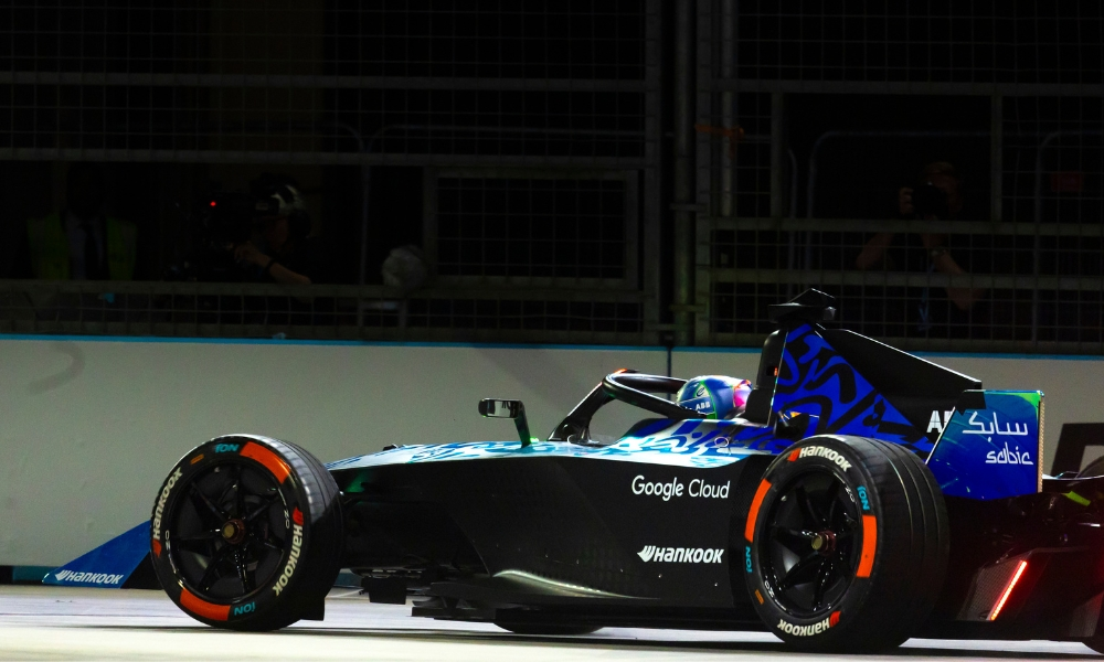 Formula E and Google Cloud Expand AI Partnership for Enhanced Racing