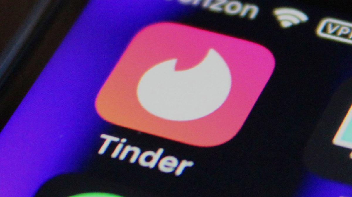 Tinder Turns to AI to Revitalize User Engagement and Growth