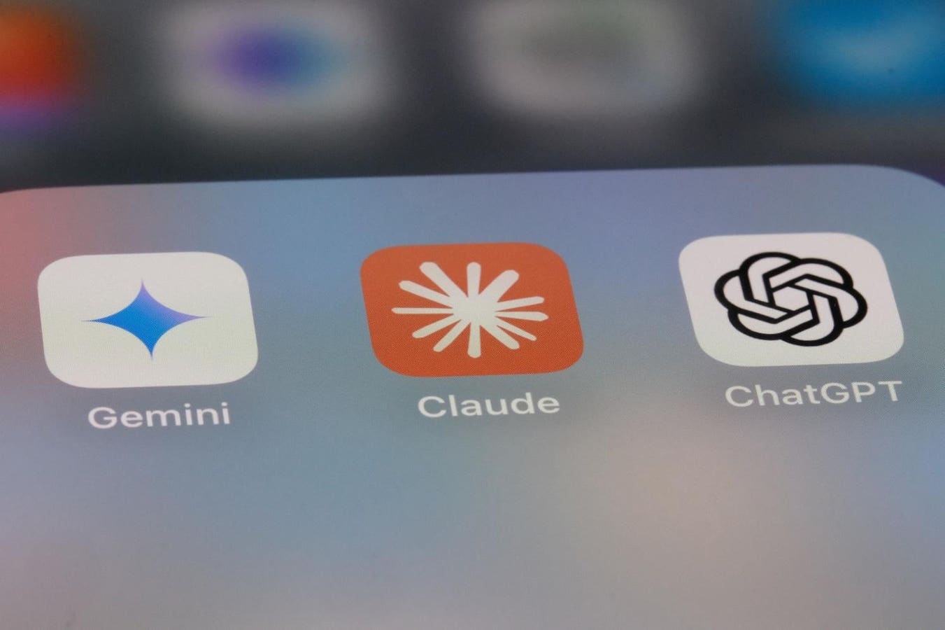 AI Agents Revolutionizing Everyday Tasks in 2025