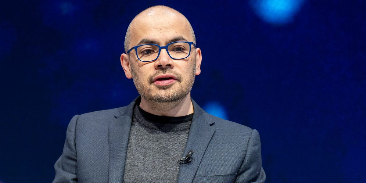 AI Leaders Call for Global Oversight Amid Growing Concerns