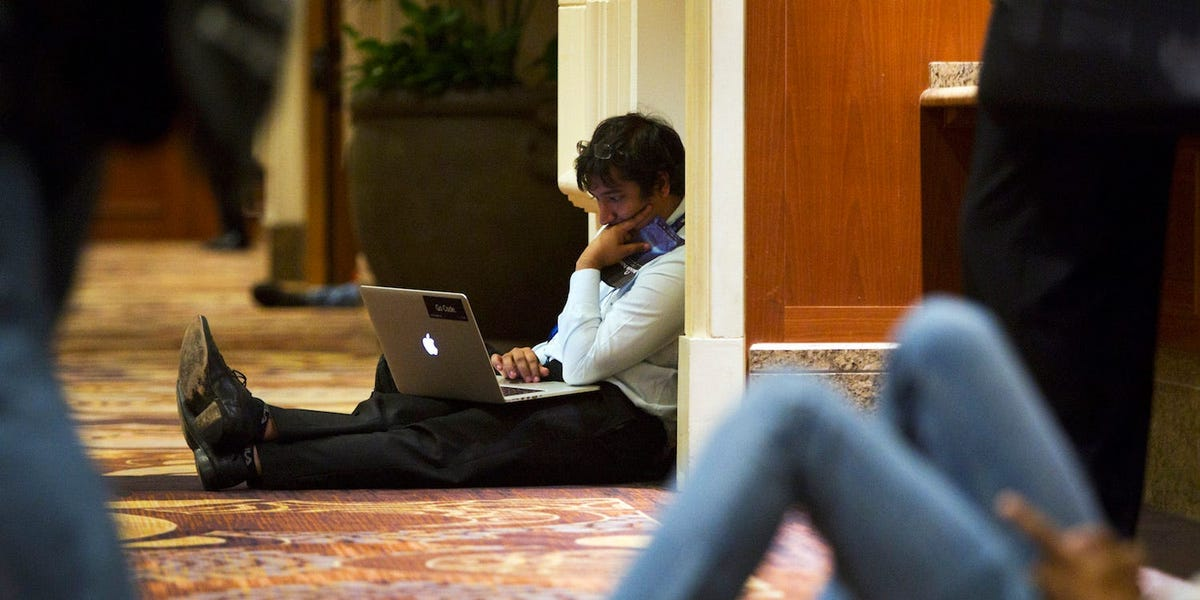 Navigating the Tough Job Market for Junior Programmers