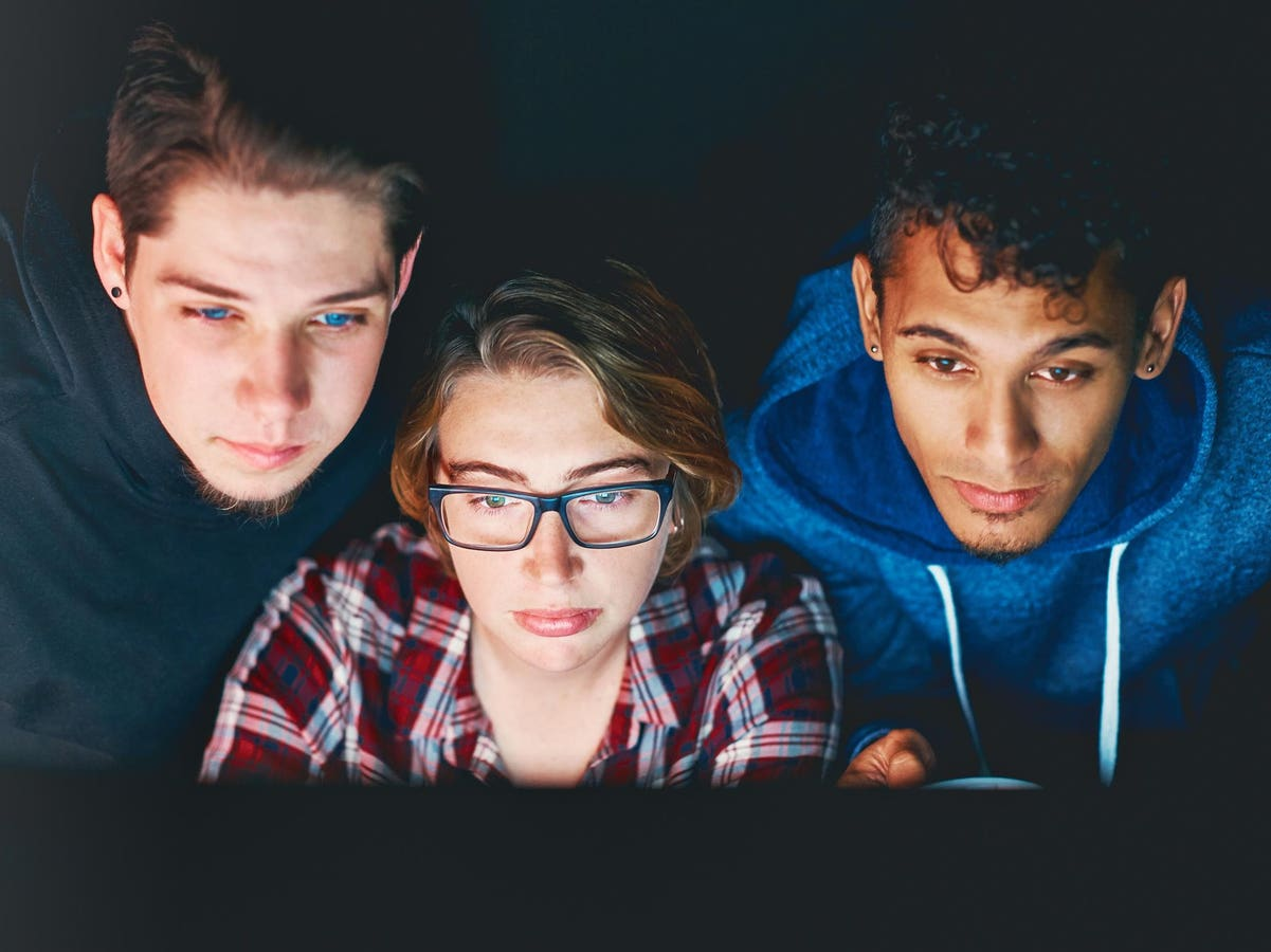 Harnessing Generative AI for Unfiltered Feedback