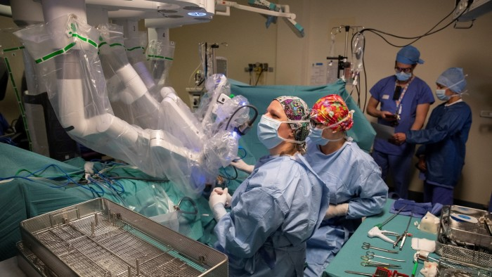 The Future of Work – Will AI Replace Junior Roles in White-Collar Jobs?