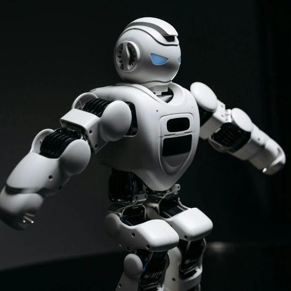 Investing in the Future – The Rise of AI Home Assistant Robots