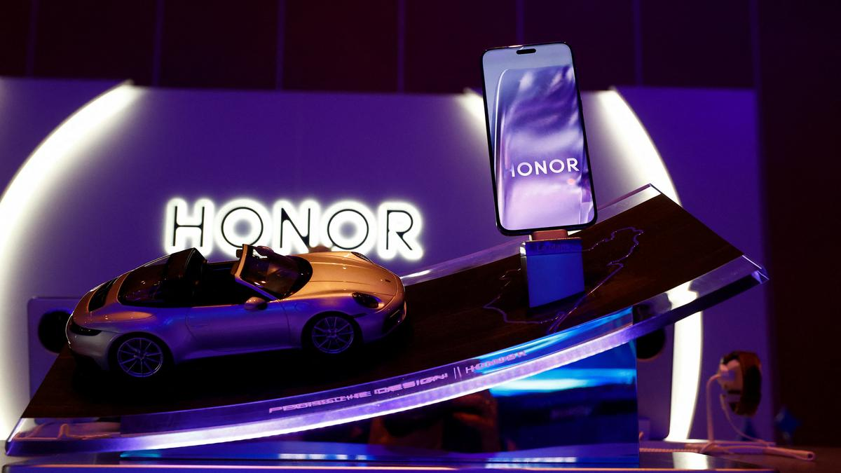Honor’s Ambitious $10 Billion AI Investment for Future Smartphones