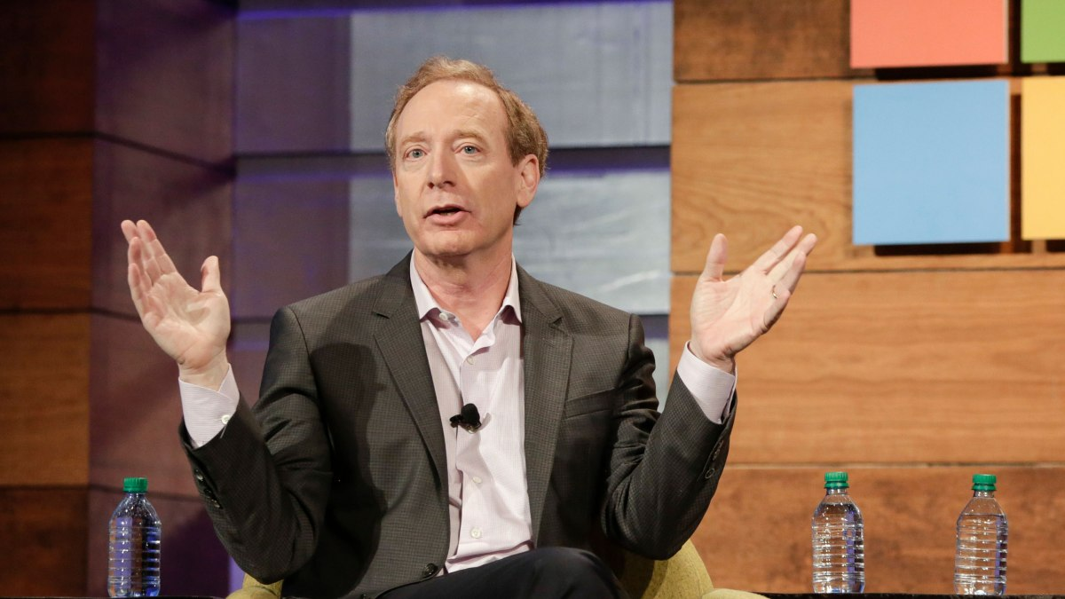 Microsoft Bans DeepSeek Use Over Data Security and Propaganda Risks