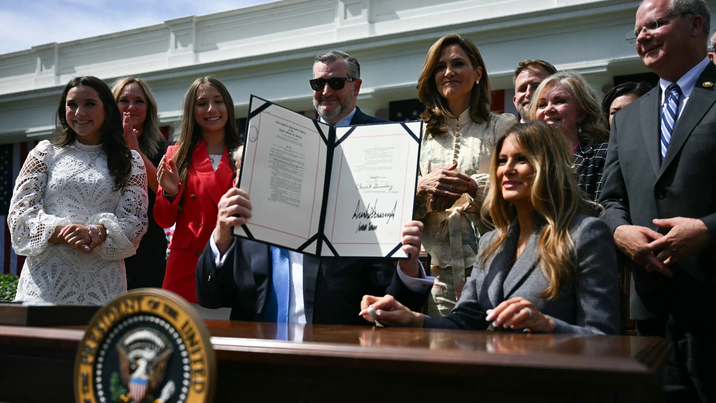 New Law Empowers Victims Against Revenge Porn and AI Abuse