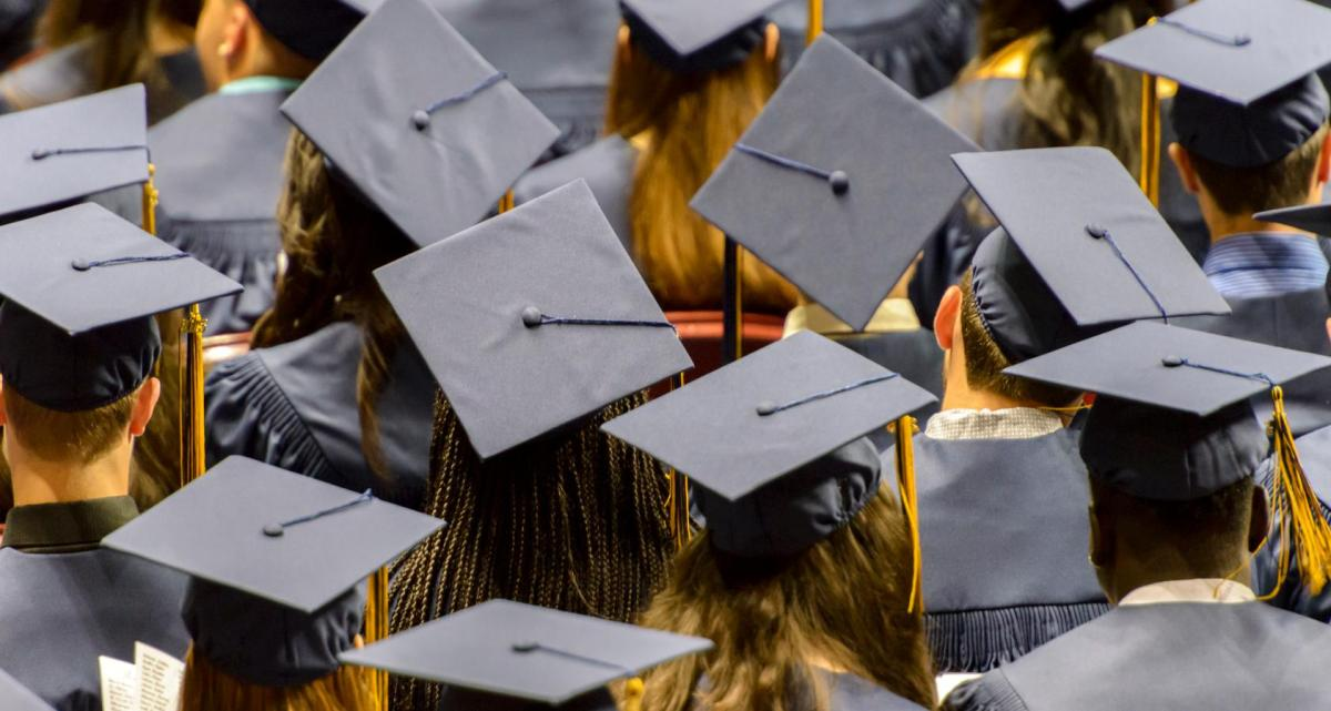 AI’s Impact on Job Market – Are New Graduates at Risk?