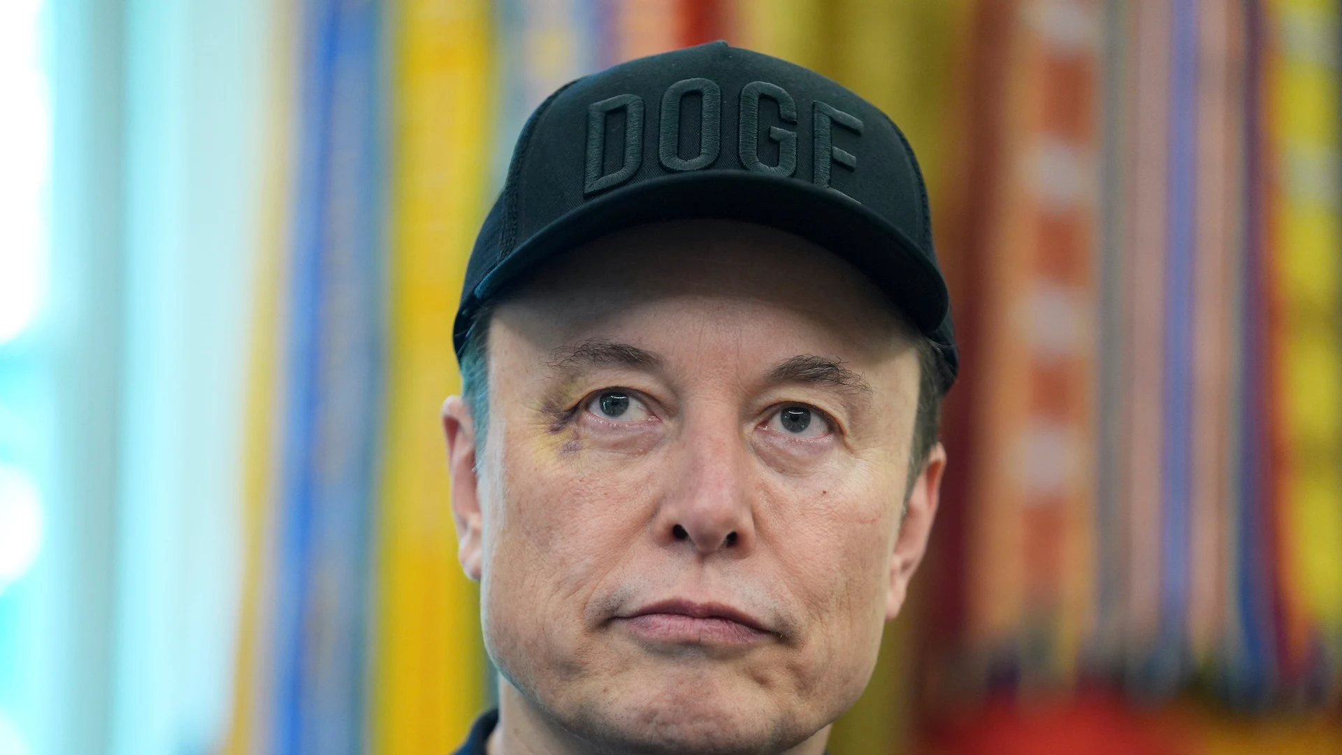 Musk Files Antitrust Suit Against Apple and OpenAI Over AI Competition