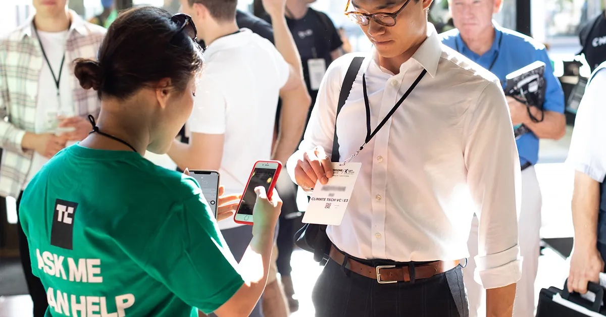 Join the Excitement – Volunteer at TechCrunch Disrupt 2025!