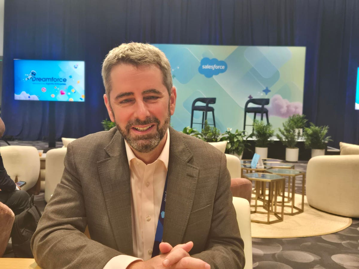 Reimagining Online Jewelry Shopping – Pandora’s AI Revolution