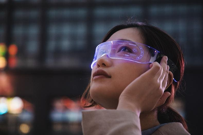 Revolutionizing Vision – The Future of Smart Glasses