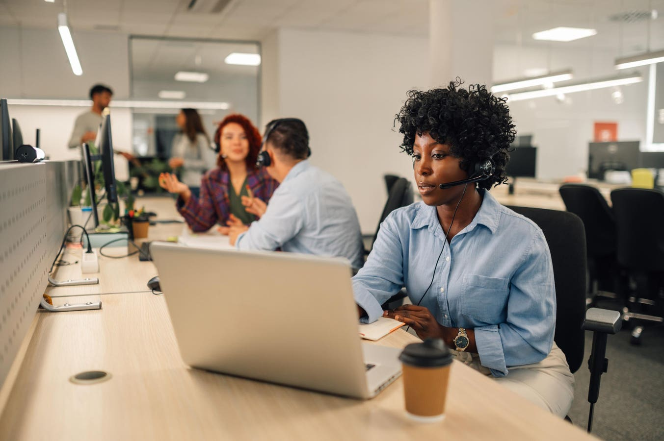 Revolutionizing Customer Service – The Future of Contact Centers