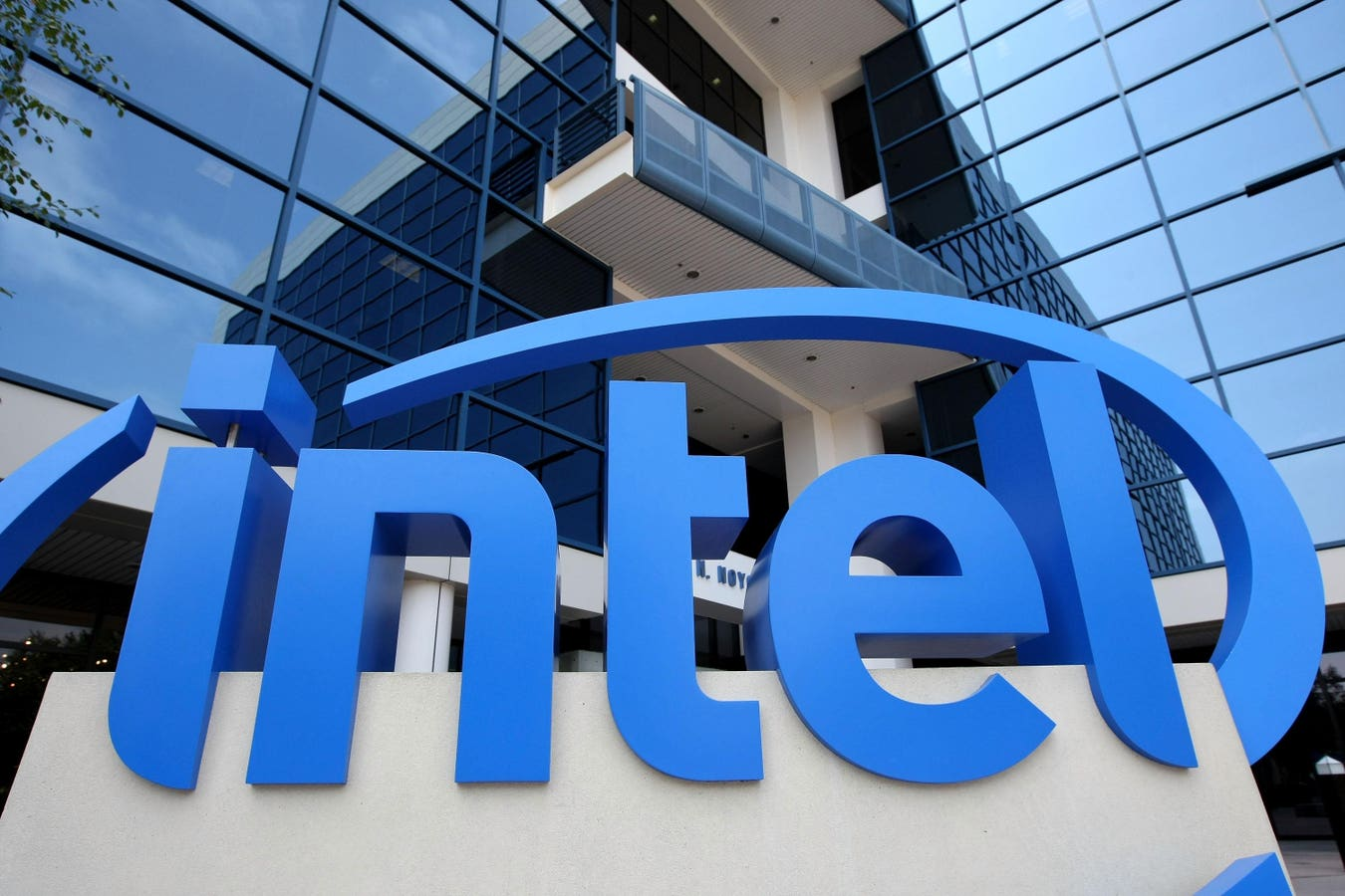 Intel Appoints Cindy Stoddard as New CIO to Drive Digital Transformation