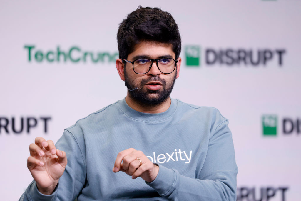 Conflict Brews Between Amazon and Perplexity Over AI Shopping Assistants