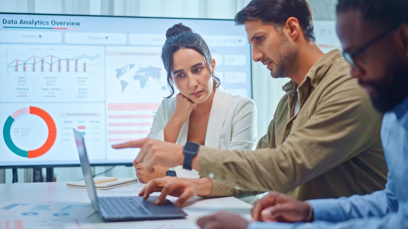 Winning with AI – The Power of Questions Over Technology