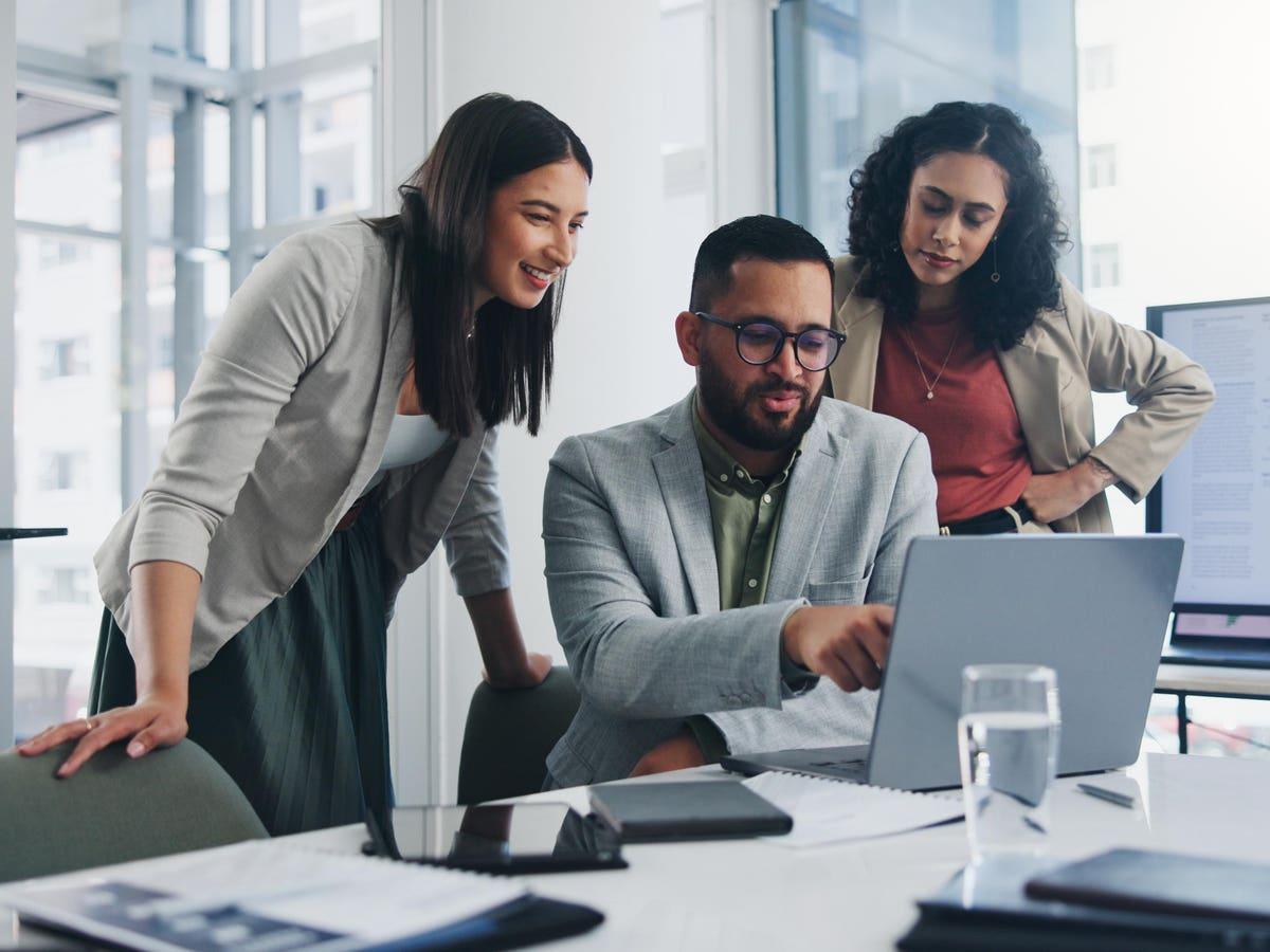 Savvy Therapists Embrace AI – The Future of Mental Health Care