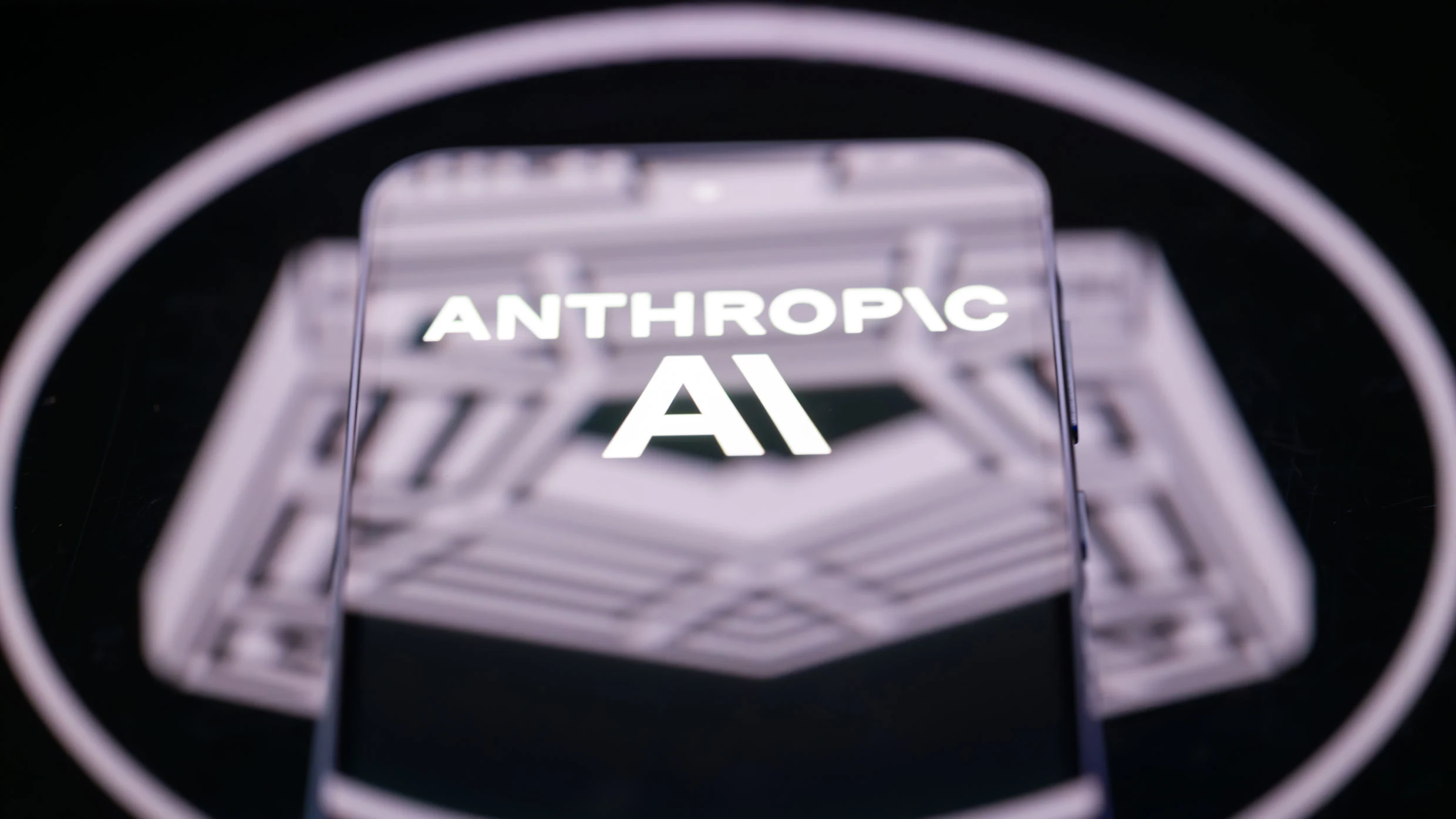 Concerns Rise as U.S. Government Cuts Ties with Anthropic Technology