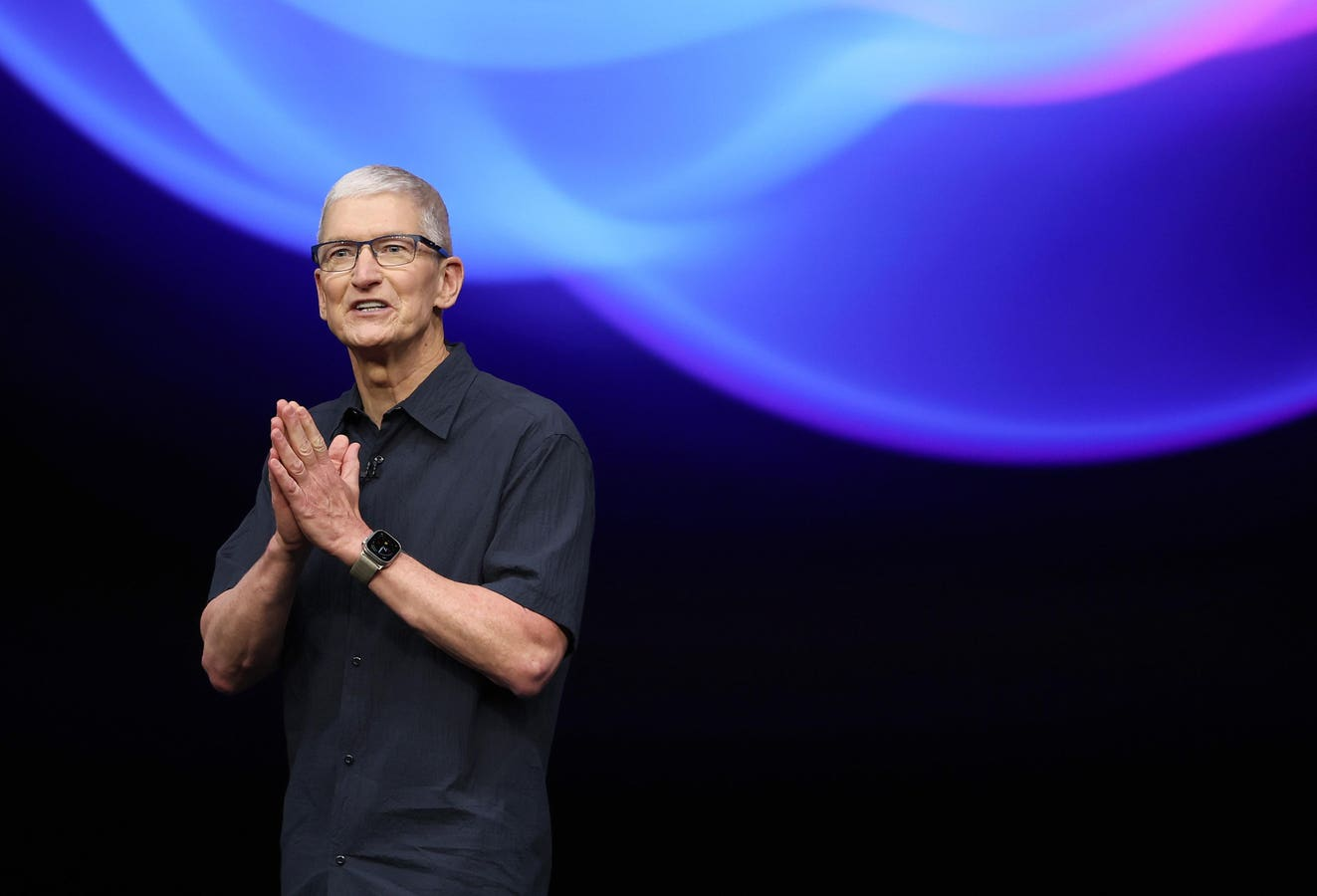 Tim Cook’s Departure – A Strategic Shift in Apple’s AI Landscape