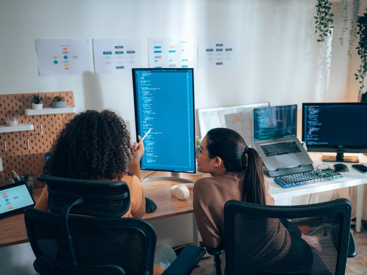 Boosting AI for Better Mental Health Guidance with Pre-Deployment Simulation